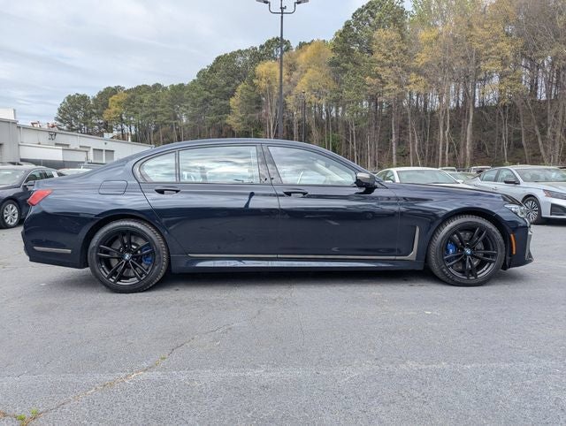 2021 BMW 7 Series M760i